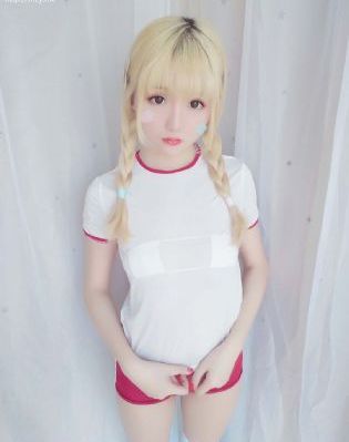 漂亮女房东3伦理