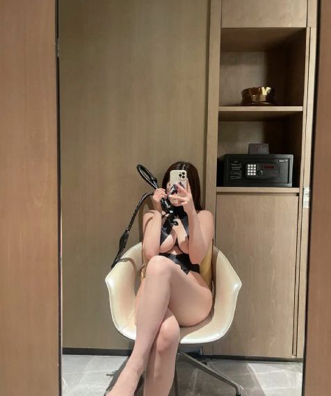奥丽维娅·赫西r级