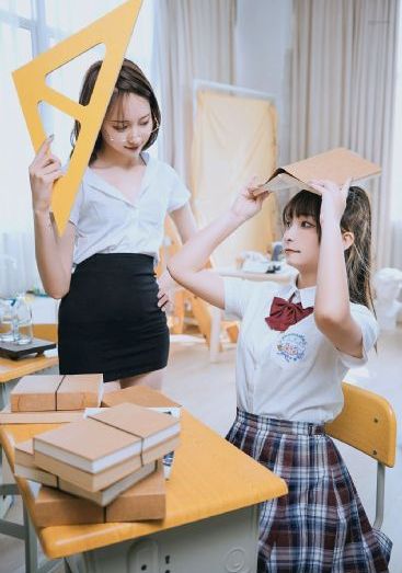 两个女人互添下身高潮百合