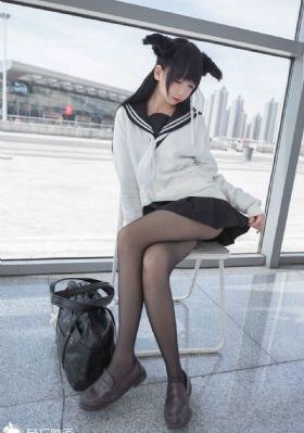 年轻的小婊2中文版
