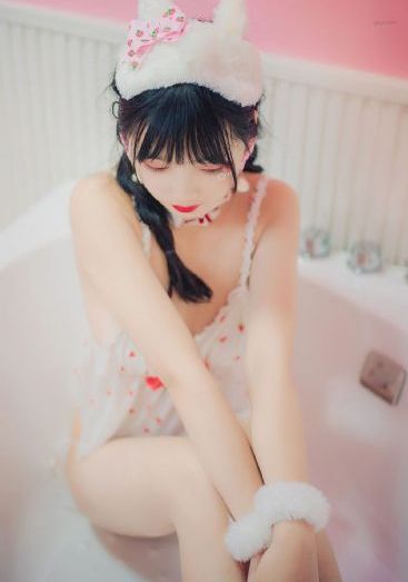美丽姑娘免费观看在线观看