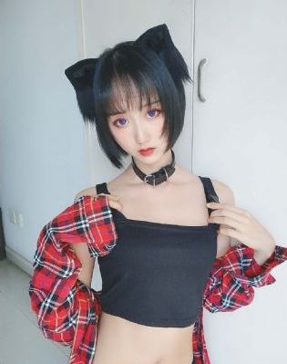 公和我在厨房激情中文字幕
